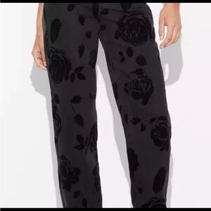 🆕 Wild Fable Rose Print Jeans